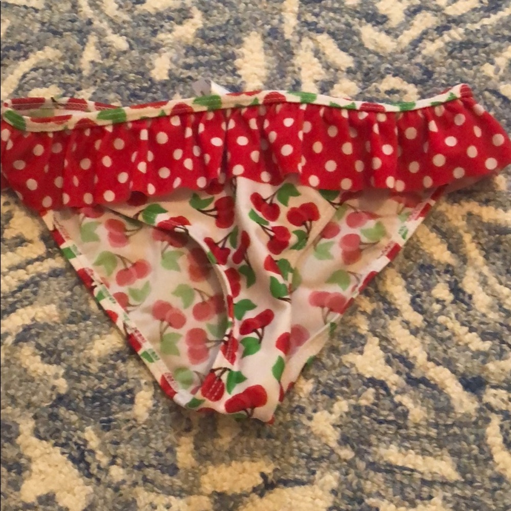 bikini - Picture 3 of 4